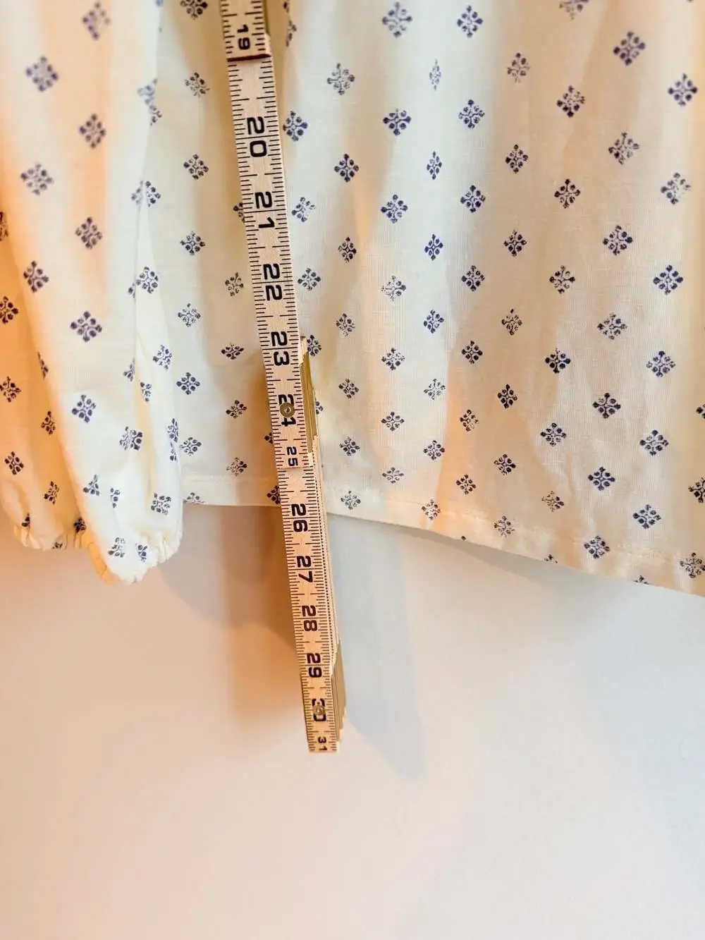 L.L.Bean Camden Hills Button Front Shirt Cream Indigo Print Size Large Regular - Picture 5 of 7